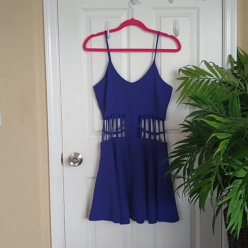 ✨💯✨Dress The Population Blue Dress